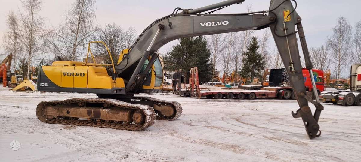 Volvo EC240 LC, экскаваторы