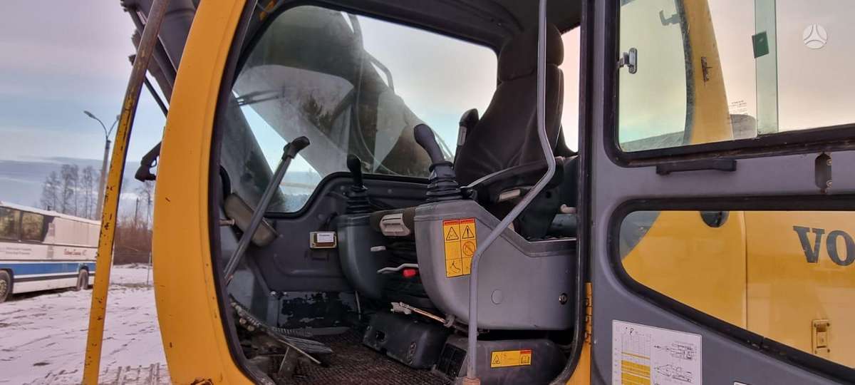 Volvo EC240 LC, экскаваторы