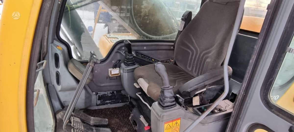 Volvo EC240 LC, экскаваторы