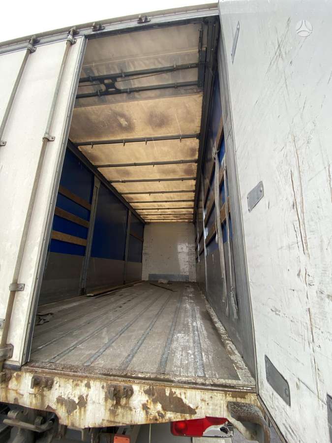Scania R450, dropside with curtains