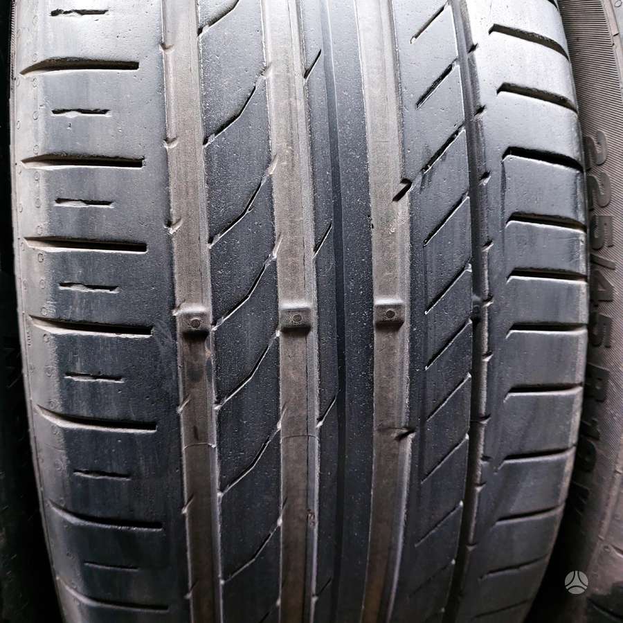 Dunlop , Continental, летние 225/45 R19