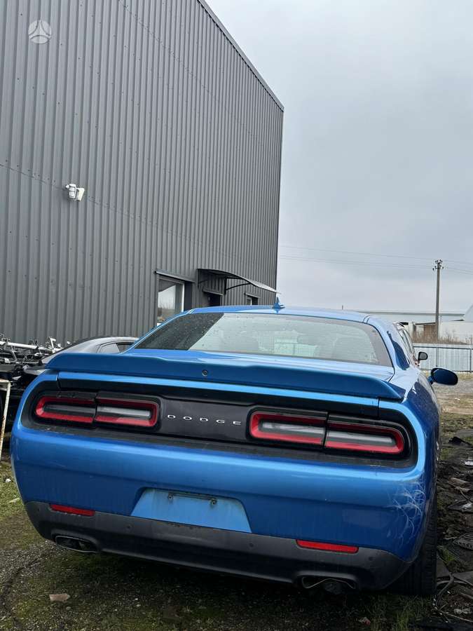 Dodge Challenger