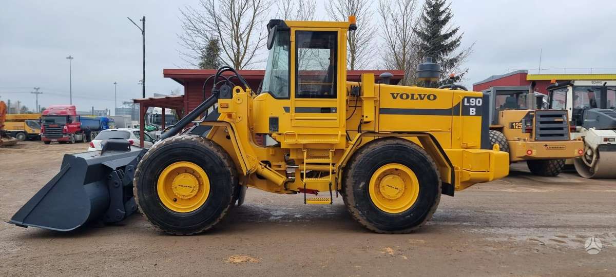 Volvo L90 B, фронтальные погрузчики