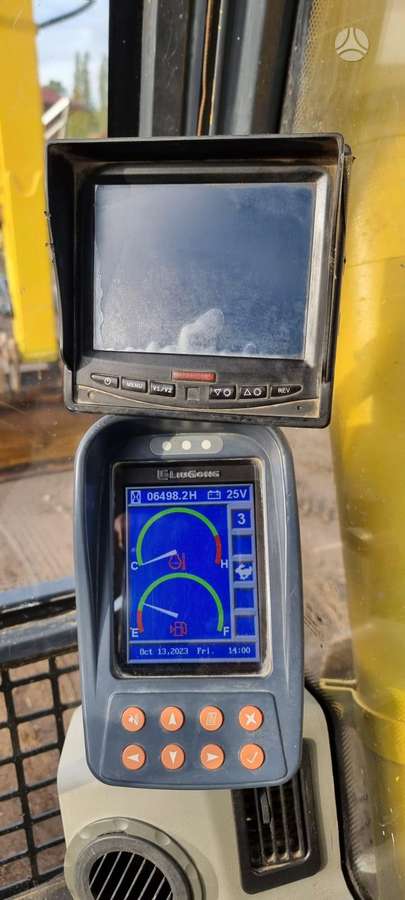 Komatsu LIUGONG CLG 915D, excavator