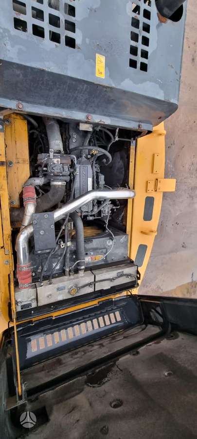 Komatsu LIUGONG CLG 922E, экскаваторы