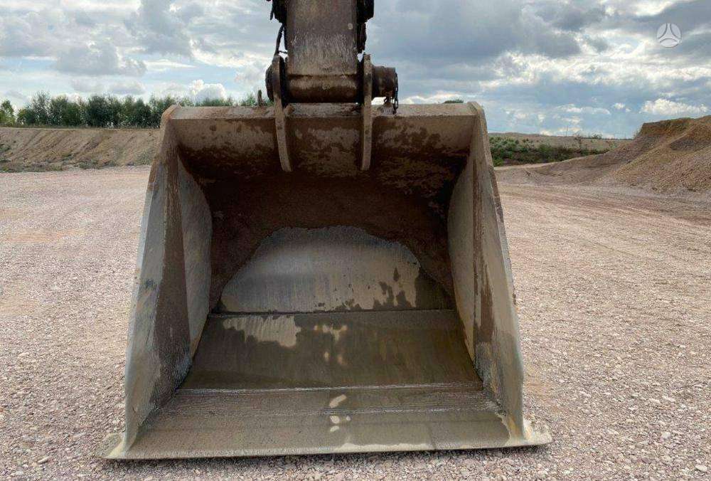 Komatsu PC 1000-1, ekskavatori