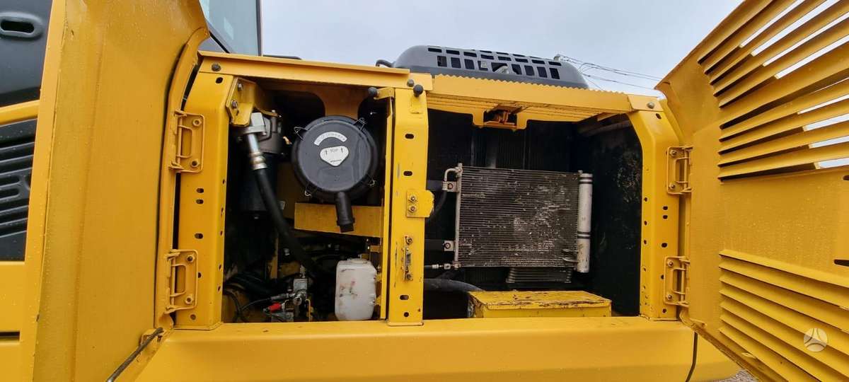 Komatsu PC 210-8SLF, excavator