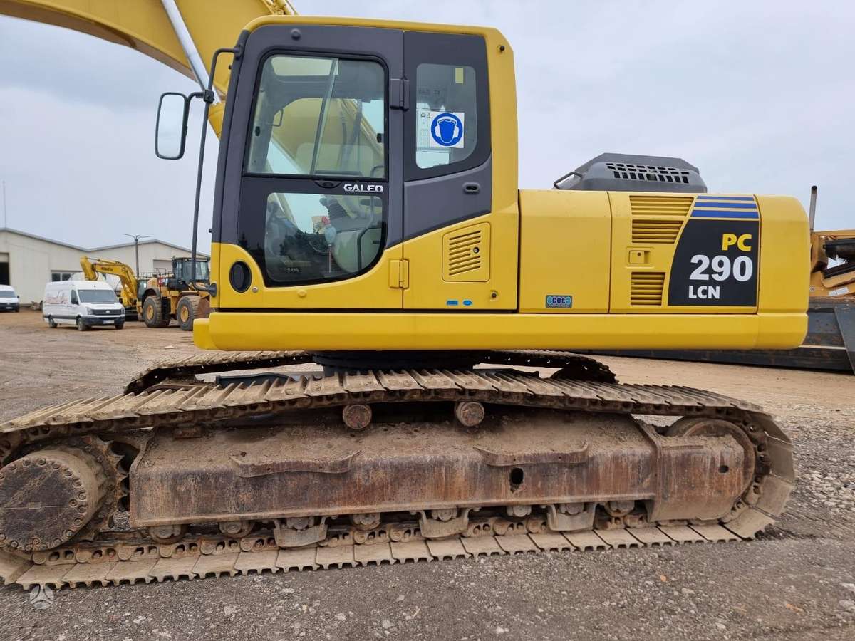 Komatsu PC 290-8, excavator