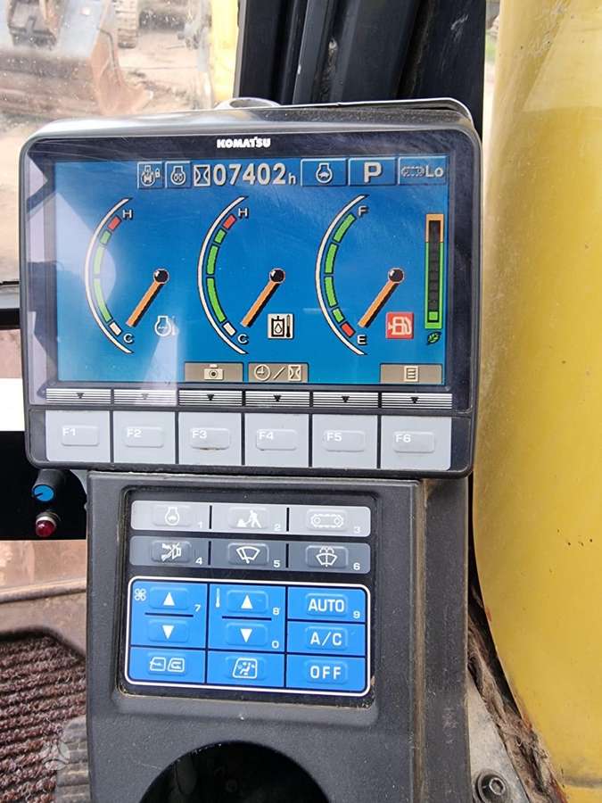 Komatsu PC 290-8, excavator