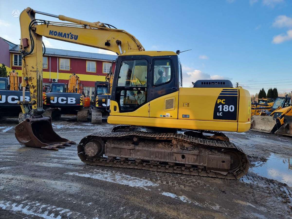 Komatsu PC180LC-7, экскаваторы