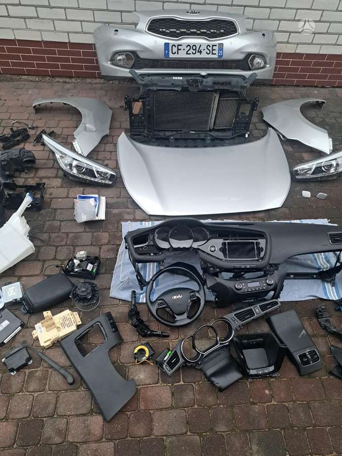 Kia Ceed radiatora režģis