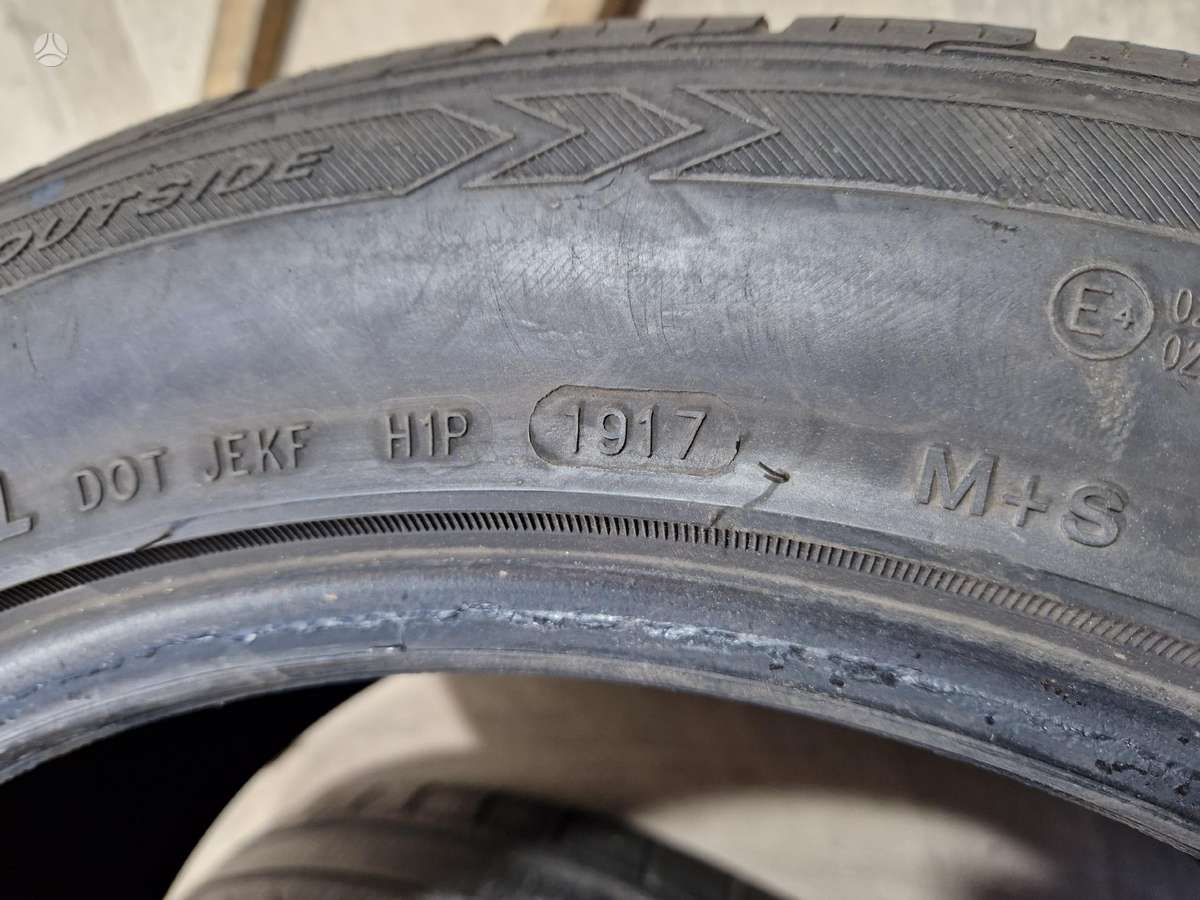 Tracmax 4-5mm, всесезонные 235/55 R19