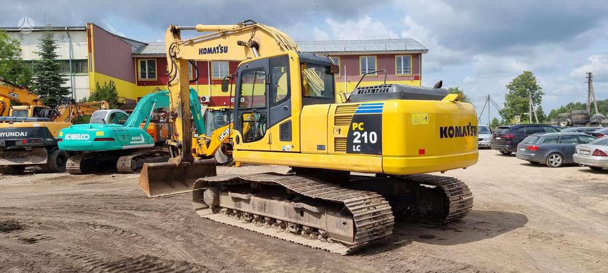 Komatsu PC210LC-8, ekskavatori