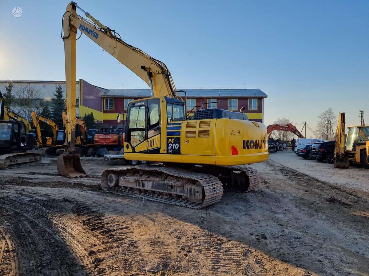 Komatsu PC210LC-8, экскаваторы