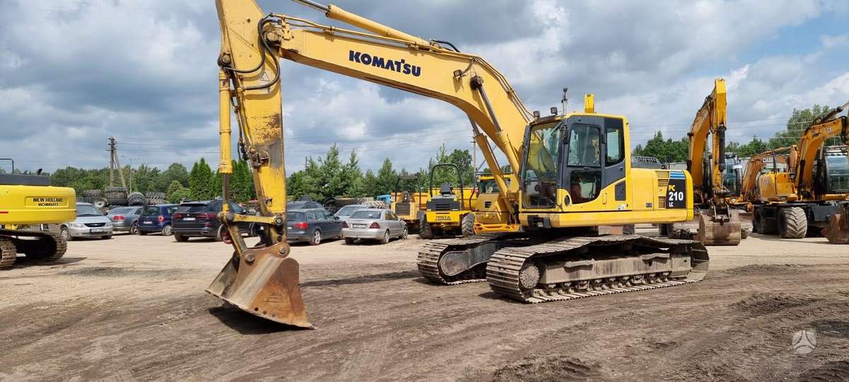 Komatsu PC210LC-8, excavator