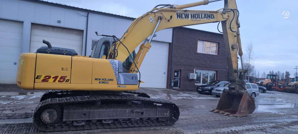 New Holland 215B, экскаваторы