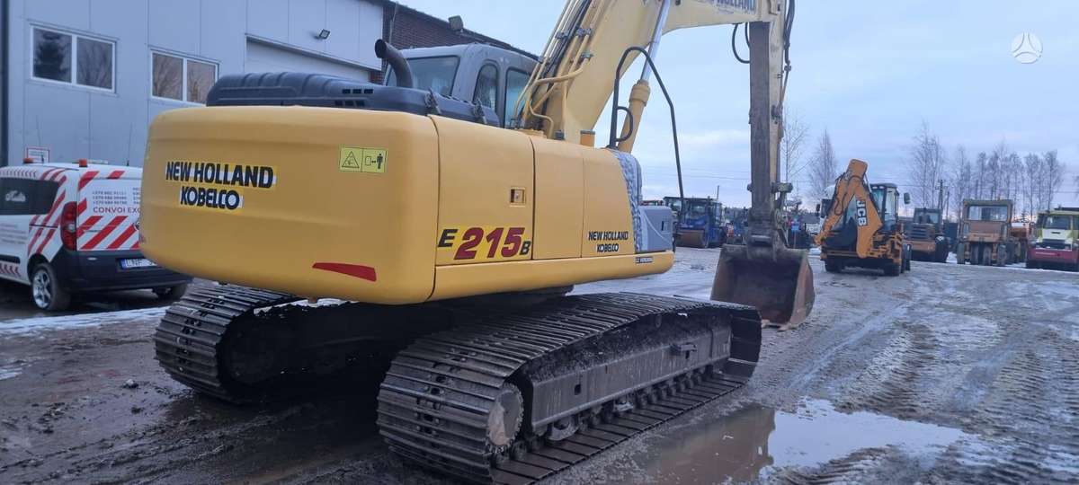New Holland 215B, экскаваторы