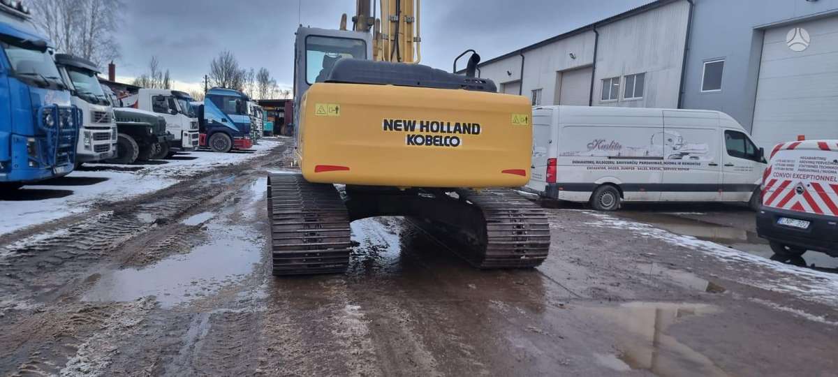 New Holland 215B, экскаваторы