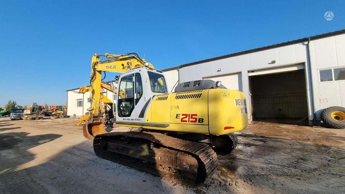 New Holland E215 B, ekskavatori