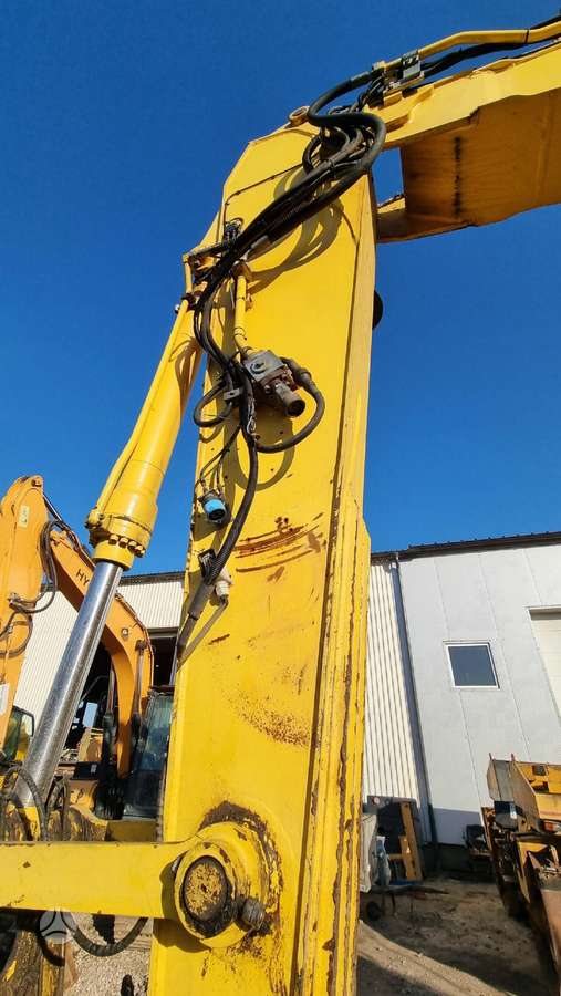 New Holland E215 B, ekskavatori