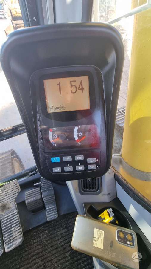 New Holland E215 B, ekskavatori