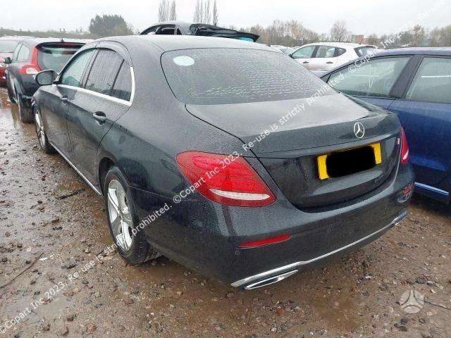Mercedes-Benz E200