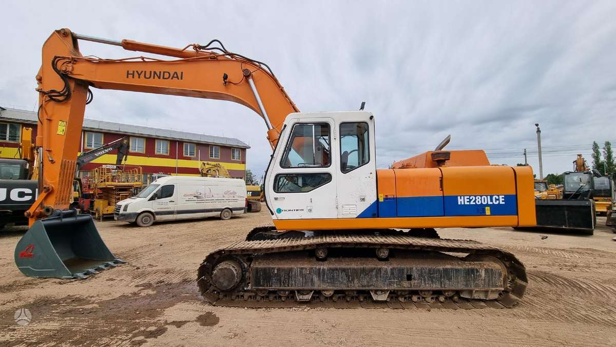 Hyundai Halla HE280LC, ekskavatoriai