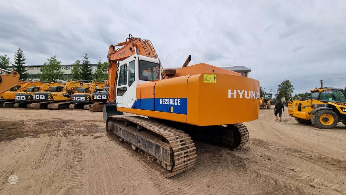 Hyundai Halla HE280LC, ekskavatoriai