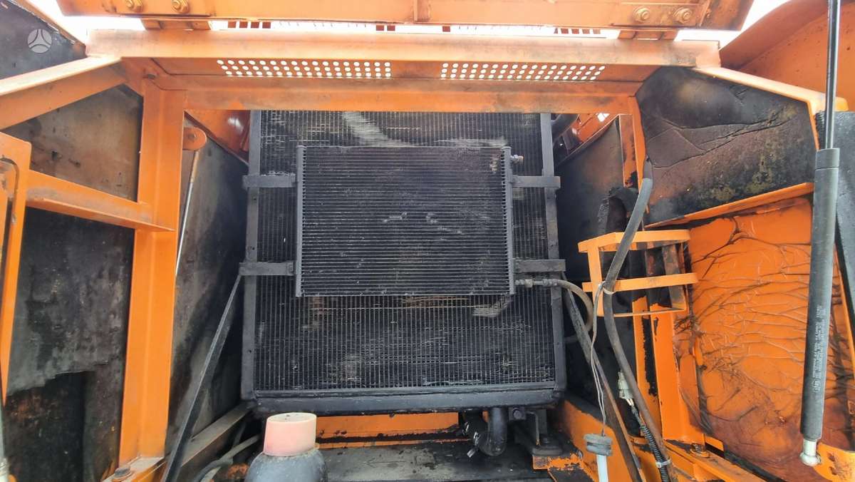 Hyundai Halla HE280LC, ekskavatoriai