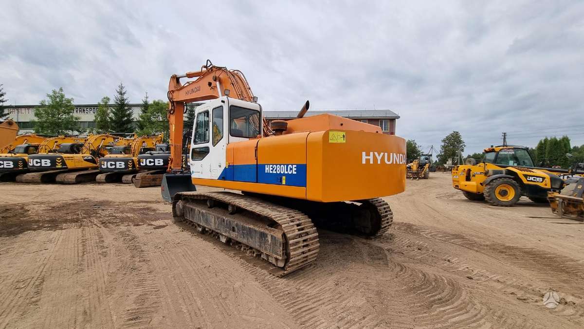 Hyundai Halla HE280LC, ekskavatoriai