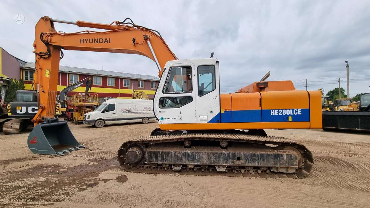 Hyundai Halla HE280LC, ekskavatoriai