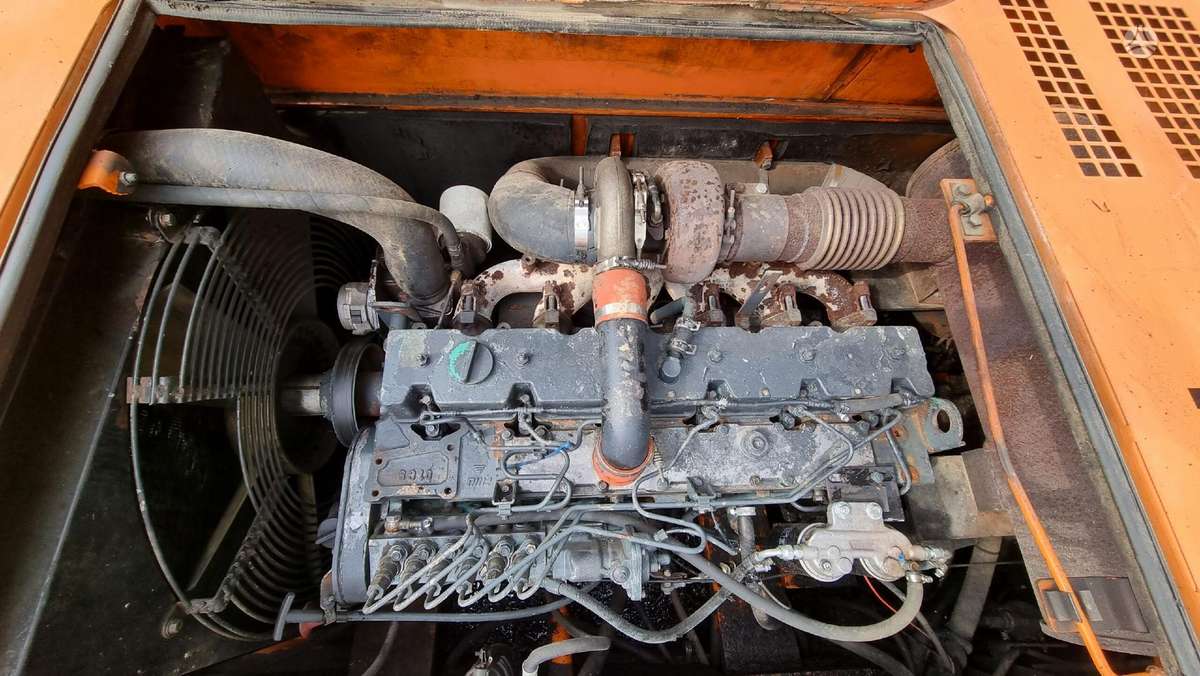 Hyundai Halla HE280LC, ekskavatoriai