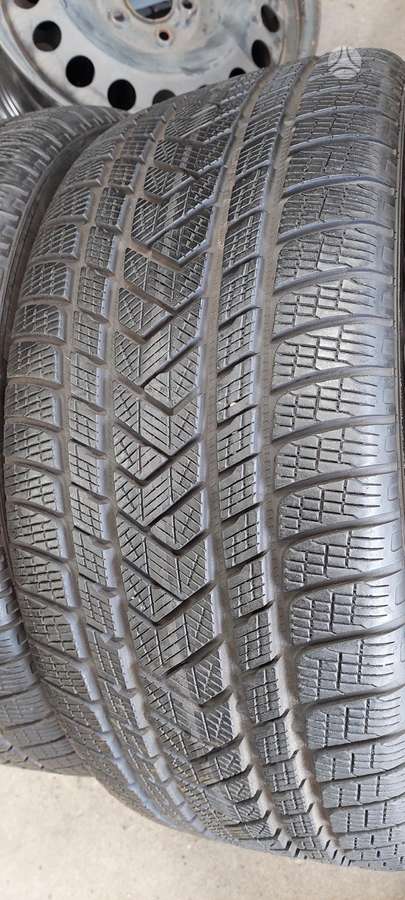 Pirelli, žieminės 275/40 R21