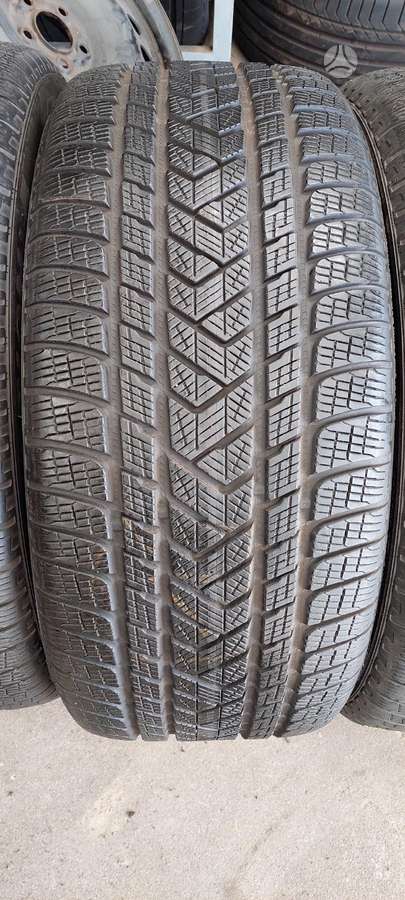 Pirelli, žieminės 275/40 R21