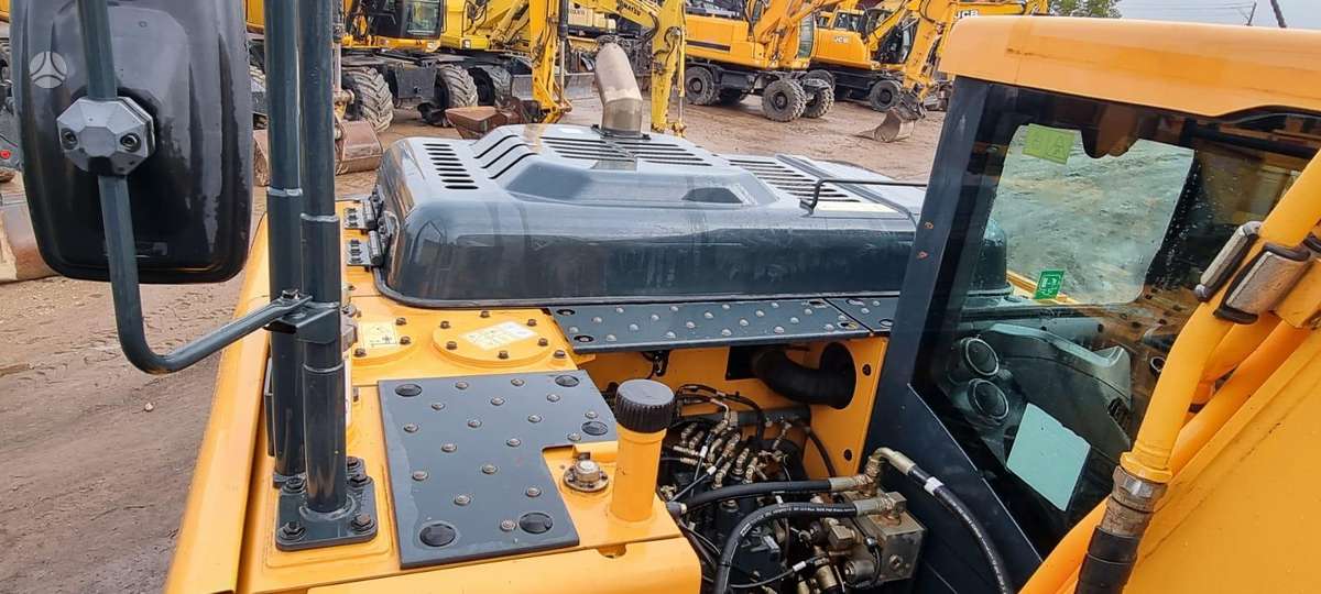 Hyundai HX140 L, экскаваторы