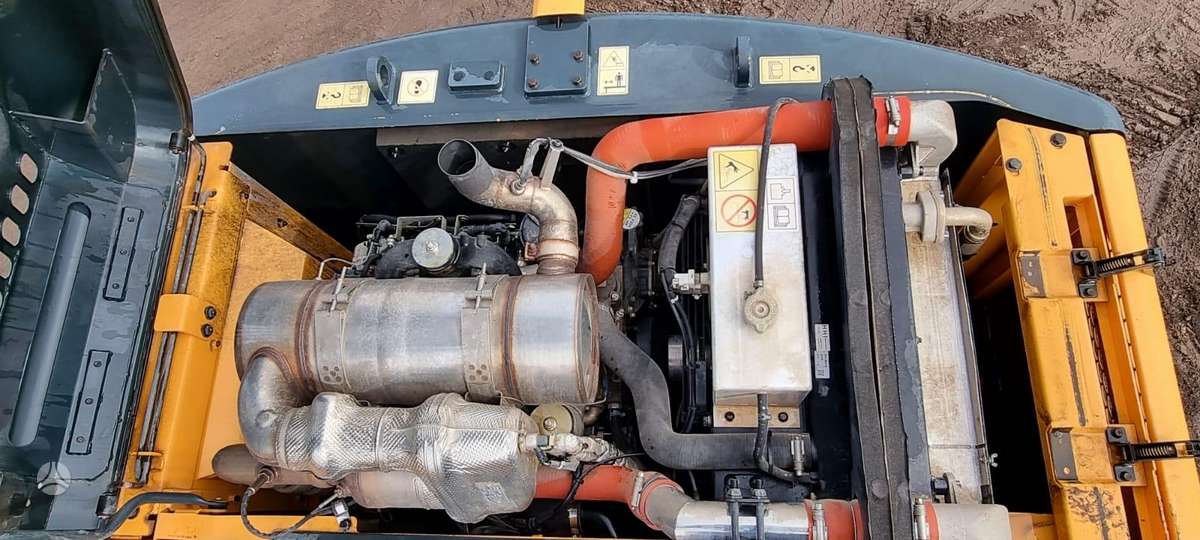 Hyundai HX140 L, экскаваторы