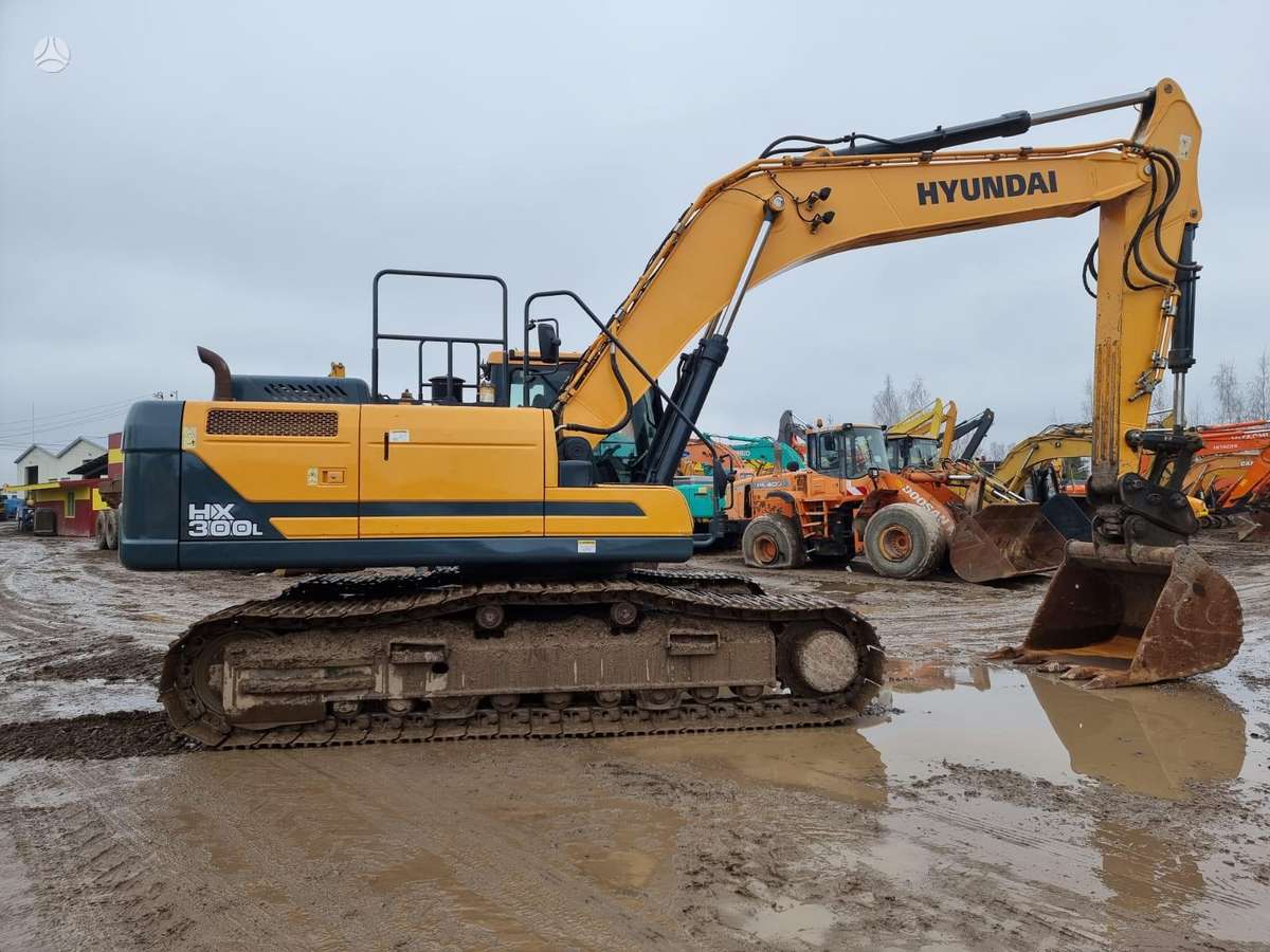 Hyundai HX300L, ekskavatoriai