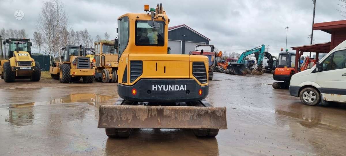 Hyundai R80 CR – 9A, ekskavatoriai