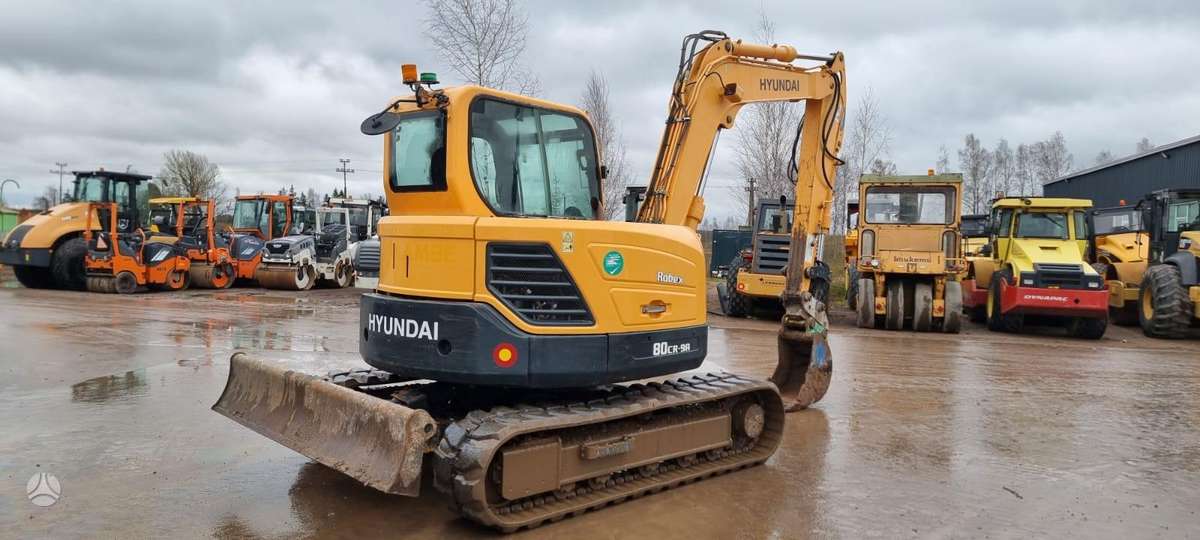 Hyundai R80 CR – 9A, ekskavatoriai