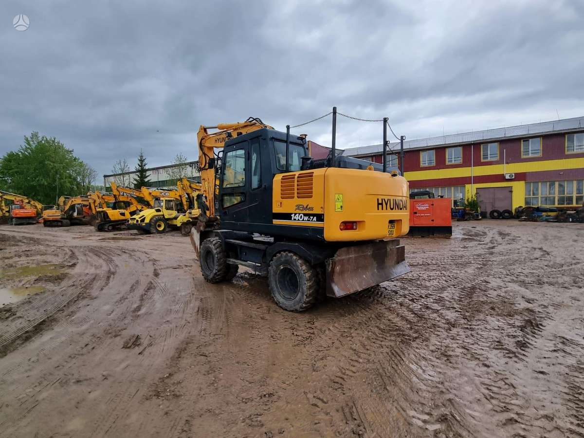 Hyundai Robex 140W-7A, экскаваторы