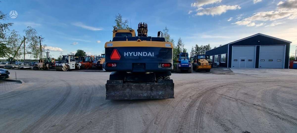 Hyundai Robex 140W-9, экскаваторы
