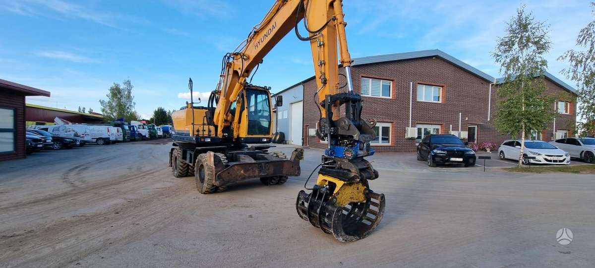 Hyundai Robex 140W-9, экскаваторы