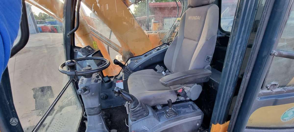 Hyundai Robex 140W-9, экскаваторы
