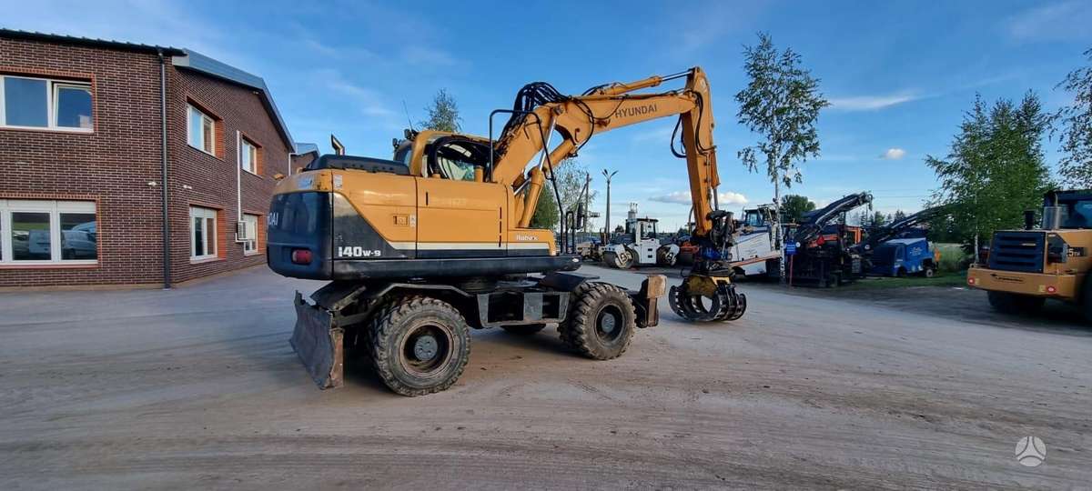 Hyundai Robex 140W-9, экскаваторы