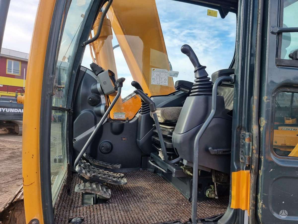 Hyundai Robex 145LCR-9S, экскаваторы