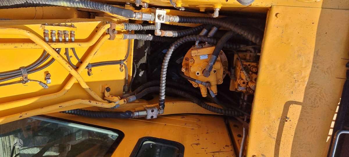 Hyundai Robex 180LC-7, экскаваторы