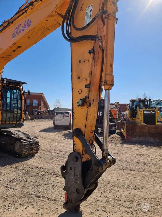 Hyundai Robex 220LC-9A, экскаваторы