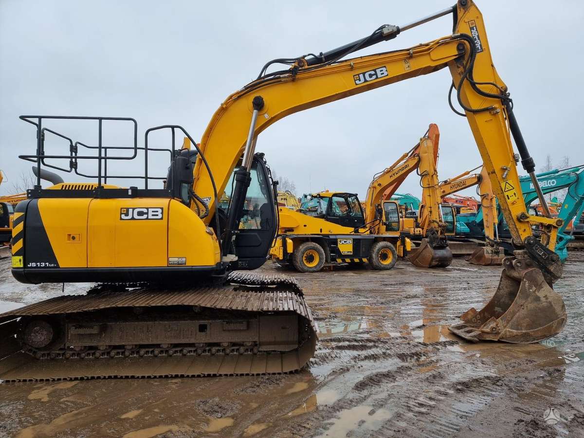 JCB JS 131LC BOG MASTER, экскаваторы