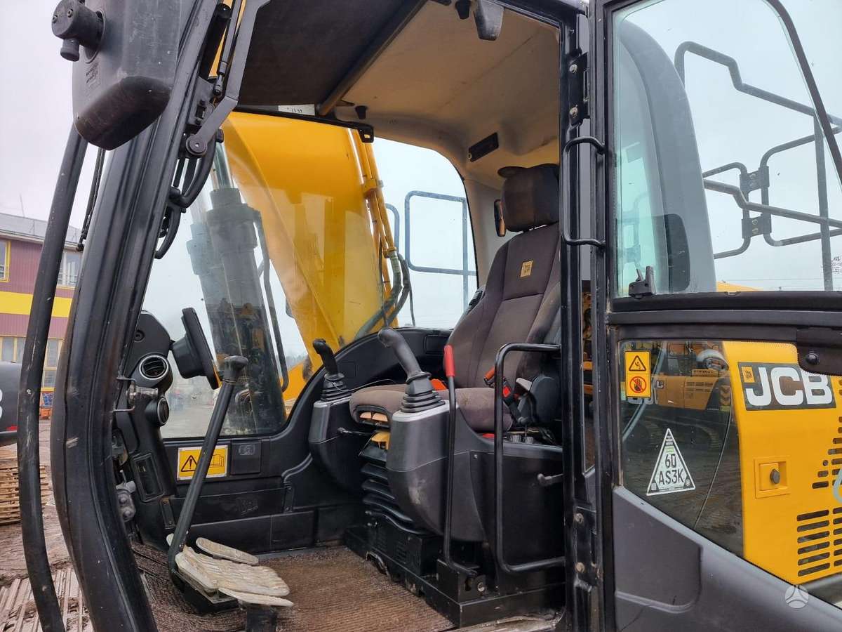 JCB JS 131LC BOG MASTER, excavator