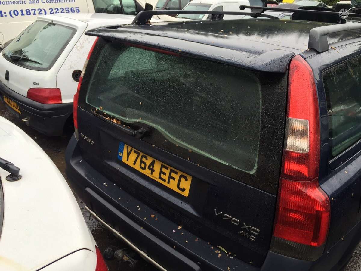 Volvo XC70 for parts